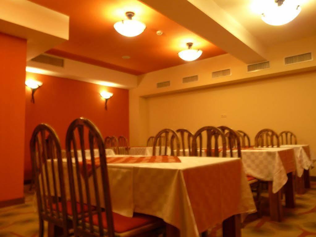 Bor Hotel Belitsa  Buitenkant foto